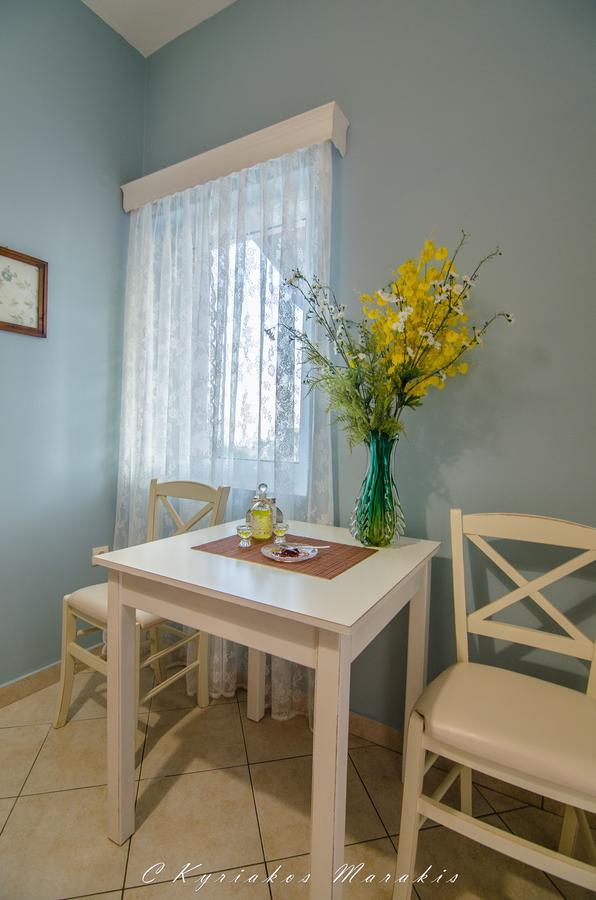 La Casa Del Vitsi Apartment Palaiochora Luaran gambar