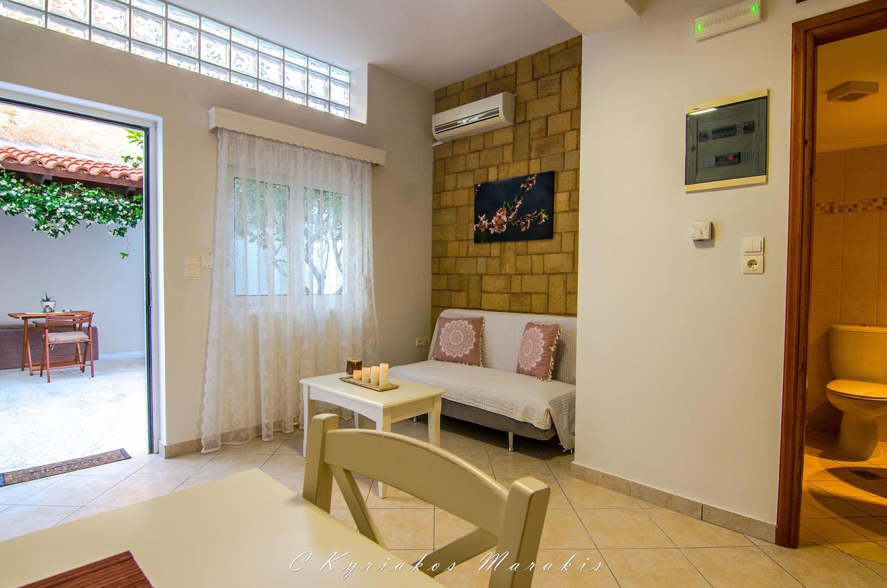 La Casa Del Vitsi Apartment Palaiochora Luaran gambar