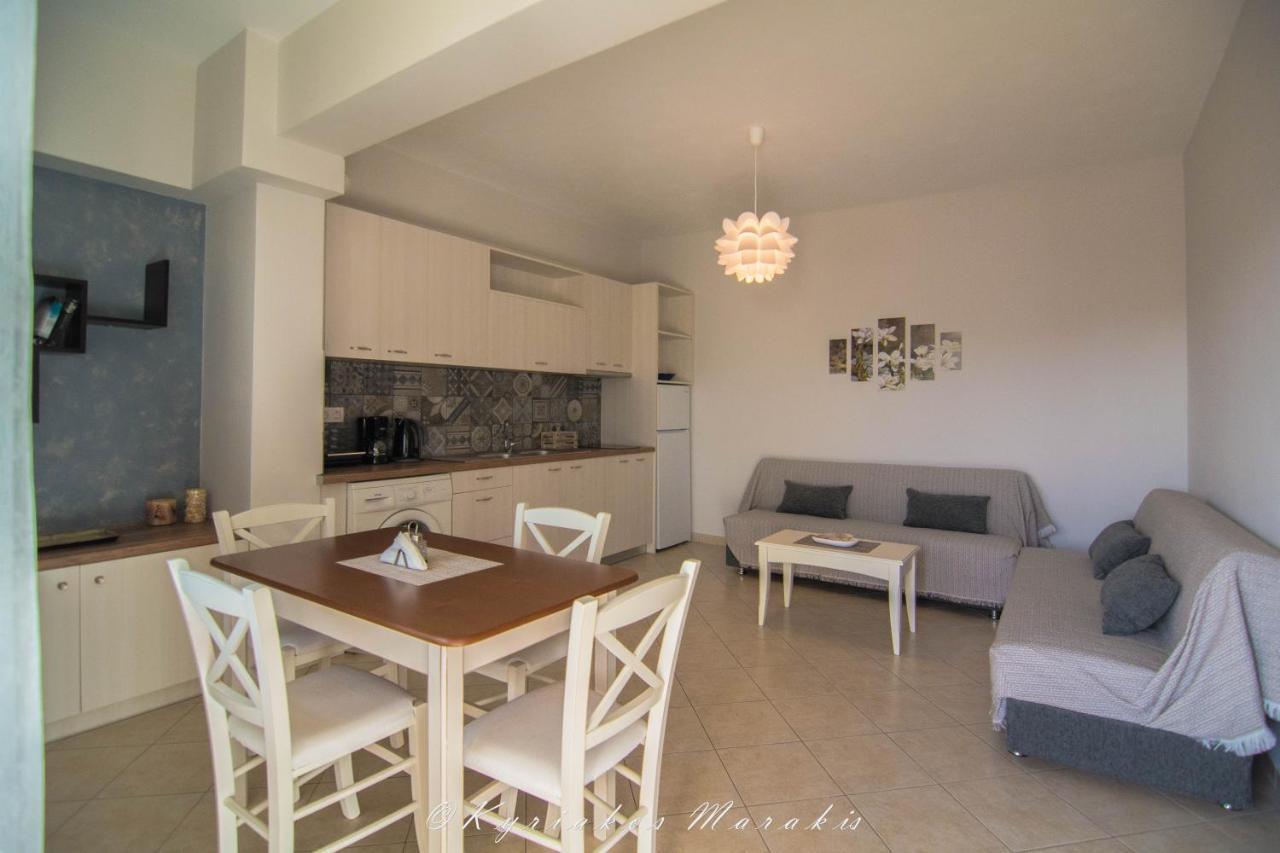 La Casa Del Vitsi Apartment Palaiochora Luaran gambar